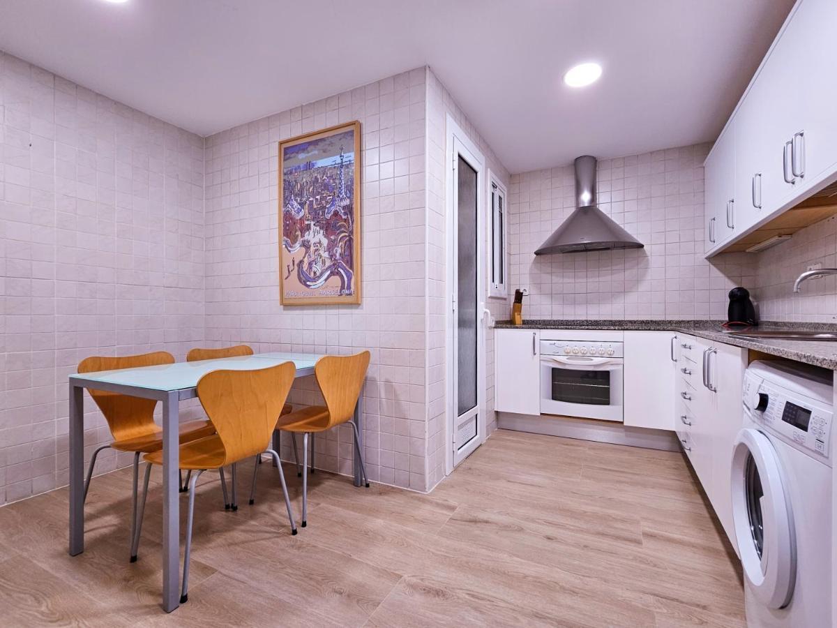 Classbedroom Park Gueell Apartment Barcelona Zewnętrze zdjęcie